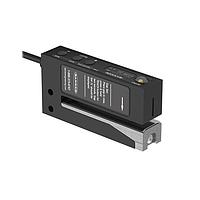 Banner Engineering SLU4-PN-Q7 Photoelectric Sensors SLU4 Series: Ultrasonic Label Sensor; Slot width: 4 mm; Input: 12-30 V dc; Output: Bipolar: 1 NPN; 1 PNP; 4-pin M8 Integral QD