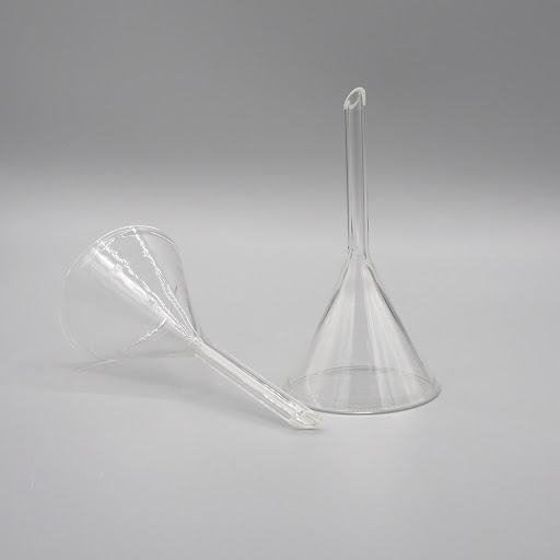 Laboratory funnels used for filtration and liquid handling