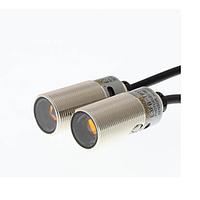OMRON E3FB-TP11 2M Photoelectric Sensor with built-in amplifier (20000 mm, Through-beam, metal, PNP, Cable 2m)
