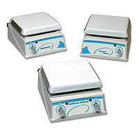 Laboratory stirrer equipment used for mixing and heating applications