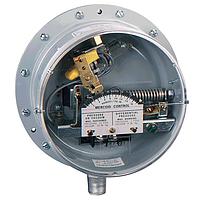 Dwyer PG-7000-153-P1 Gas Pressure Switches for Air/Gases, ± 1% Repeatability, SPST/SPDT Options (Differential, 30 inH₂O, NPT Male and Female, 1/2 in x 1/8 in, None)