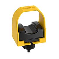 Banner Engineering OTBVP6 W/Y Photoelectric Sensors OTB Series: Momentary Action Touch Button w/Yellow F.C.; Input: 10-30 V dc; Upper Housing: Polysulfone; Output: Complementary PNP; 2 m (6.5 ft) Integral Cable