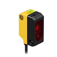 Banner Engineering QS18VN6LAFQ Photoelectric Sensors WORLD-BEAM QS18 Series: Adjustable-Field; Range: 1 mm to cutoff pt; Adjust. cutoff pt 30-150 mm; Output: Complementary Solid-State NPN; 150 mm (6 in) M8 Pigtail QD