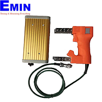 Magnetic flaw detector