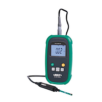 Magnetic field measuring device