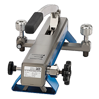 Sika P160.T Pneumatic table-top test pump (~160 bar; Basic)