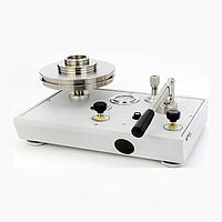 Fluke P3014-KPA-P Pneumatic Deadweight Testers (Air, 20 to 1,000 kPa, Single PCU)